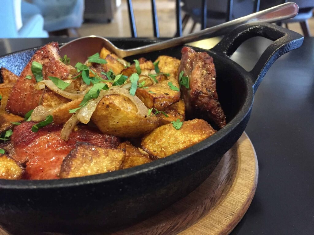 Roasted mushrooms with potatoes, Georgian cuisine