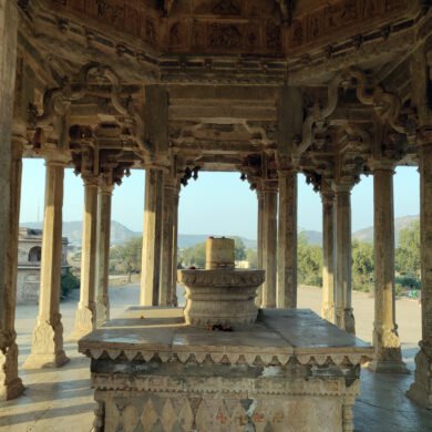 84 pillared cenotaph
