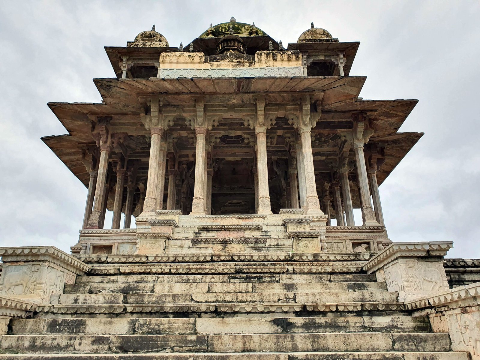 84 pillared cenotaph Bundi