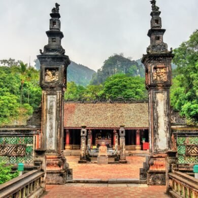 Hoa Lu Temple