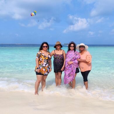 Sandbank Maldives